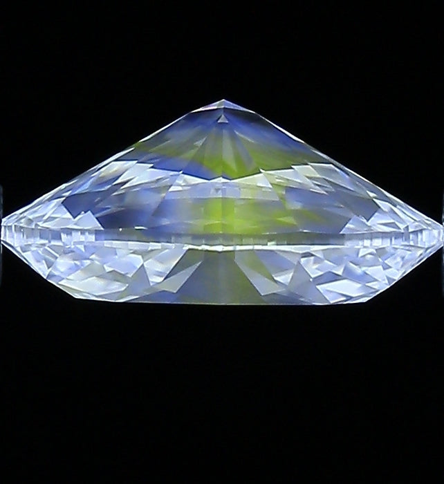 1.30ct Oval I VVS2 Natural Diamond fluorescence image