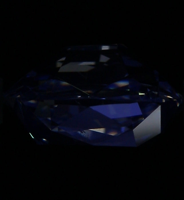 1.80ct OMB H SI1 Natural Diamond fluorescence image