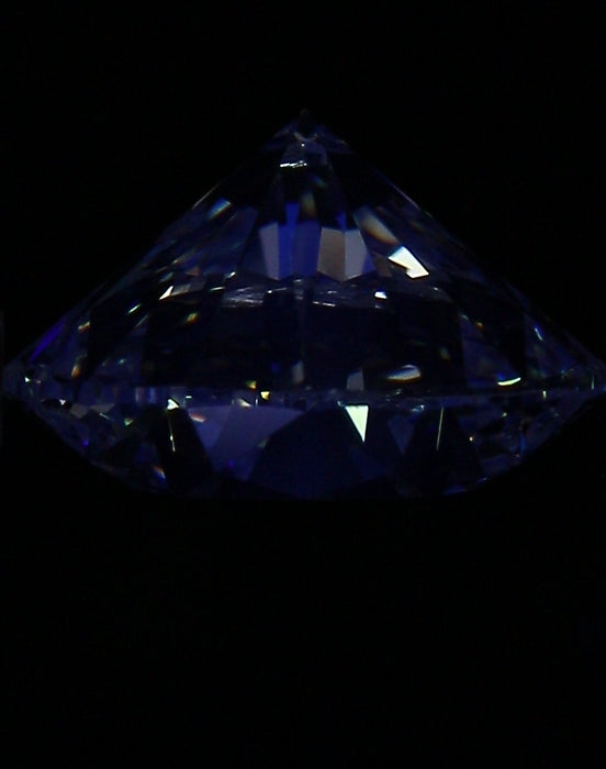 3.01ct Round G VVS2 Natural Diamond fluorescence image