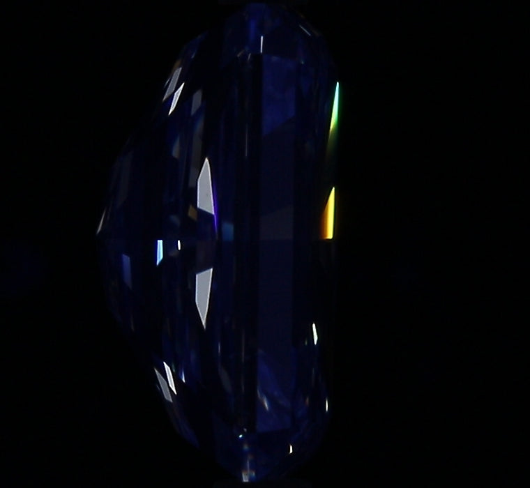 2.59ct Radiant I SI1 Natural Diamond fluorescence image