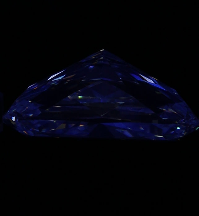 2.02ct CE I VVS1 Natural Diamond fluorescence image