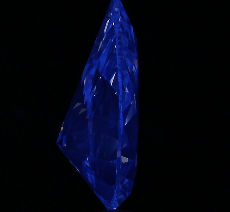 2.08ct Pear K SI1 Natural Diamond fluorescence image