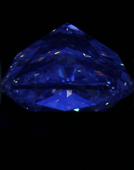 1.01ct CM J VS1 Natural Diamond fluorescence image
