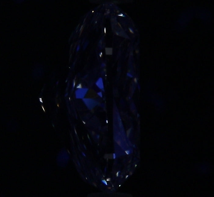 2.01ct CM I SI1 Natural Diamond fluorescence image