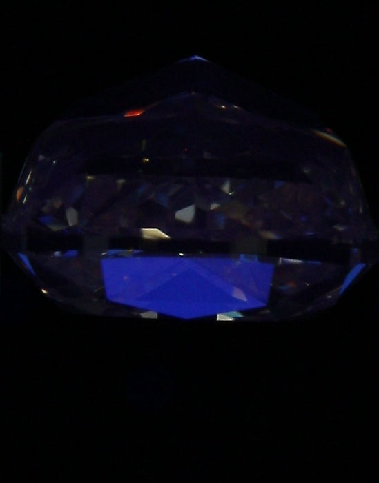 1.03ct Cushion FIY VVS1 Natural Diamond fluorescence image