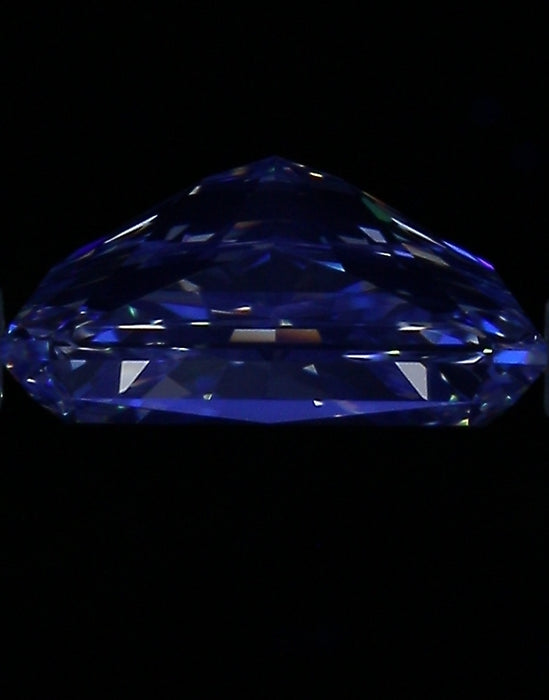 2.50ct Radiant J VS1 Natural Diamond fluorescence image