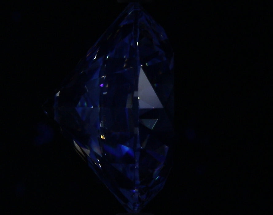 5.17ct Round D SI1 Natural Diamond fluorescence image