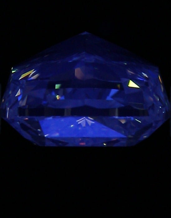 2.04ct Cushion W-X VS1 Natural Diamond fluorescence image