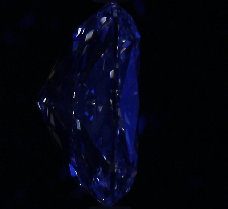2.50ct CM E VS2 Natural Diamond fluorescence image