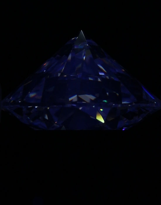 2.01ct Round H VS1 Natural Diamond fluorescence image