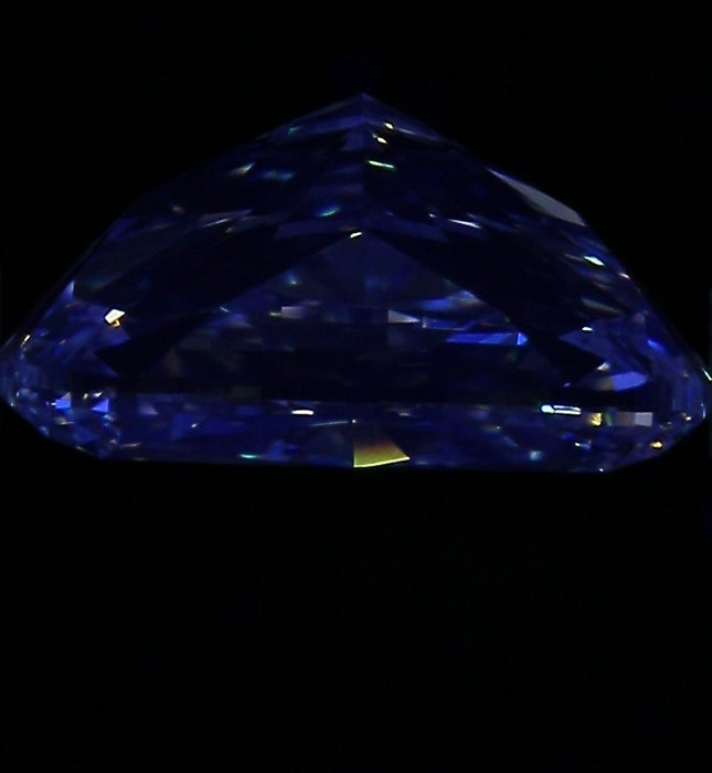 2.01ct CE H SI1 Natural Diamond fluorescence image