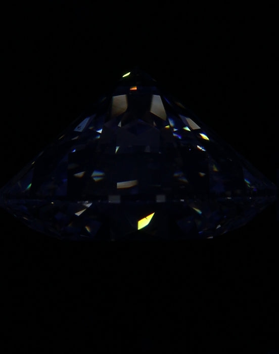 4.11ct Round E SI1 Natural Diamond fluorescence image