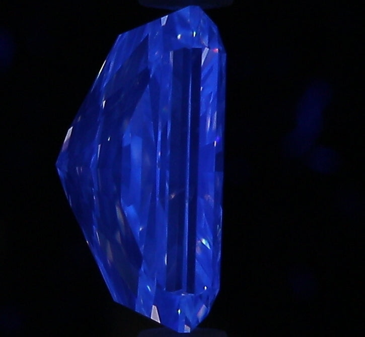 1.41ct Radiant L SI1 Natural Diamond fluorescence image