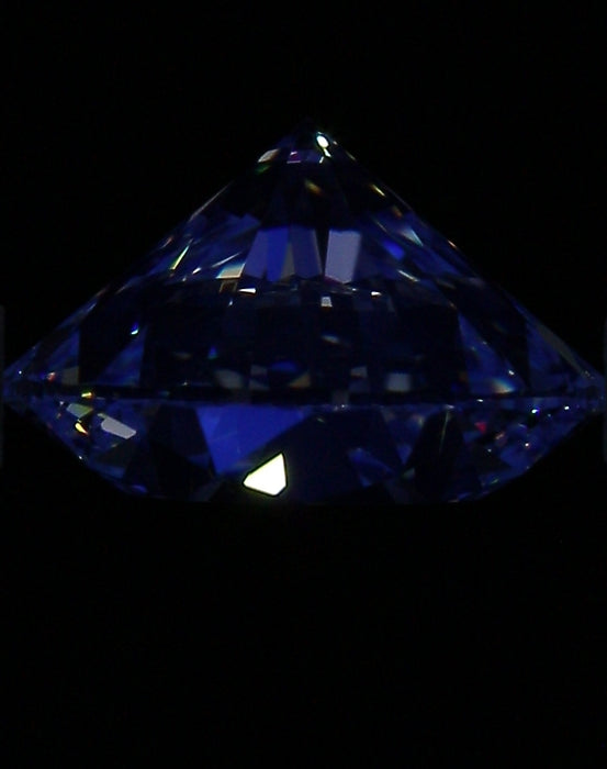 1.71ct Round D FL Natural Diamond fluorescence image