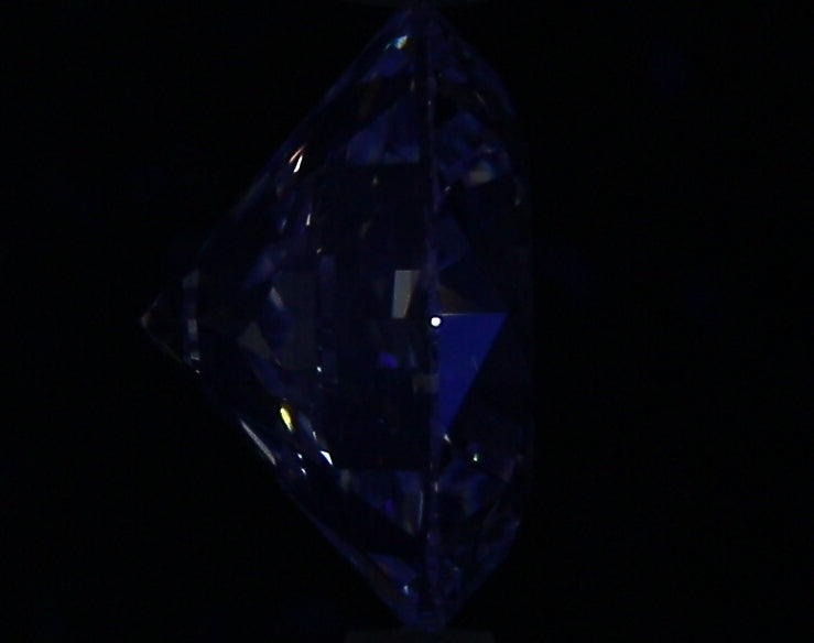 2.03ct Round H VS1 Natural Diamond fluorescence image