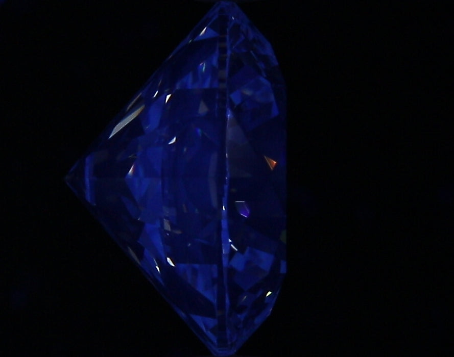 3.80ct Round J SI1 Natural Diamond fluorescence image