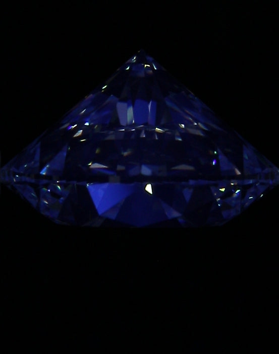 4.40ct Round H VVS2 Natural Diamond fluorescence image