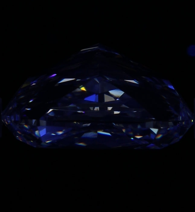 2.51ct CE E VS2 Natural Diamond fluorescence image