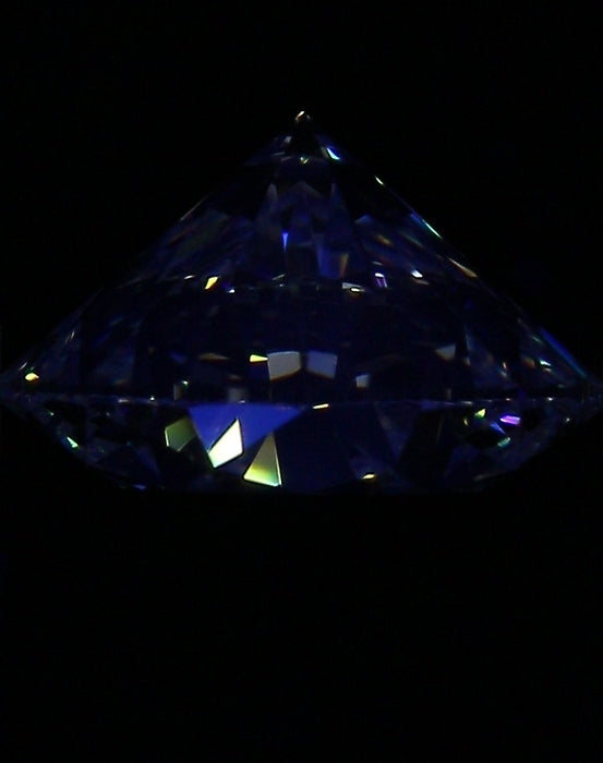 3.01ct Round H VVS2 Natural Diamond fluorescence image