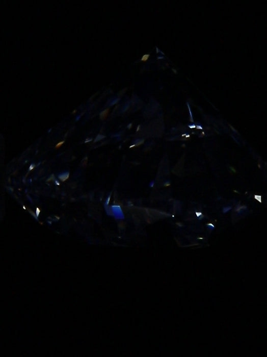 1.30ct Heart F VVS1 Natural Diamond fluorescence image