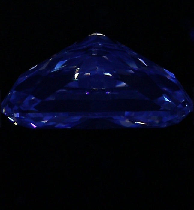 3.01ct CE H VS1 Natural Diamond fluorescence image