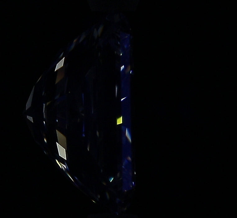 1.80ct Radiant J VS1 Natural Diamond fluorescence image