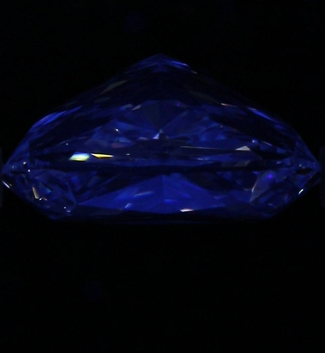 2.50ct CE F VS1 Natural Diamond fluorescence image