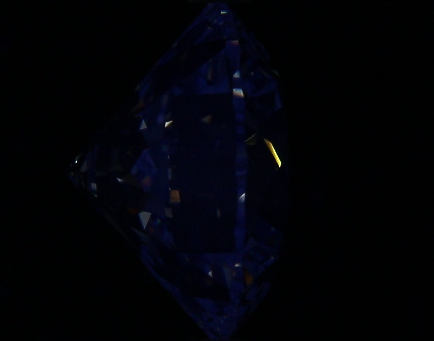 3.50ct Round H VS1 Natural Diamond fluorescence image
