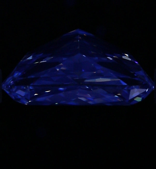 2.01ct CE F VS1 Natural Diamond fluorescence image