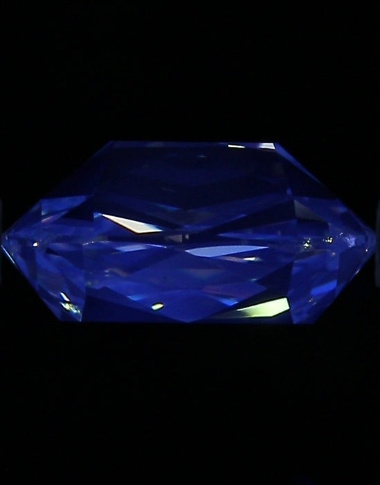 2.07ct OMB N SI1 Natural Diamond fluorescence image