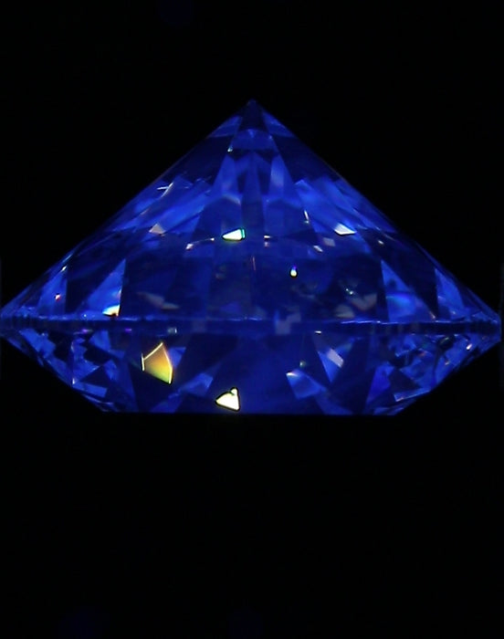2.13ct Round E SI1 Natural Diamond fluorescence image