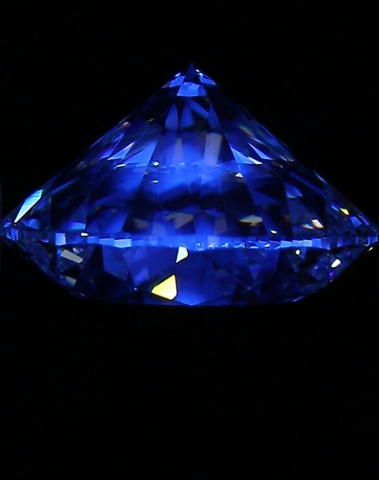 2.01ct Round G VS1 Natural Diamond fluorescence image