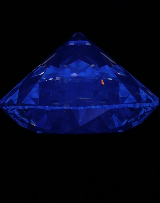 4.90ct Round K VS2 Natural Diamond fluorescence image