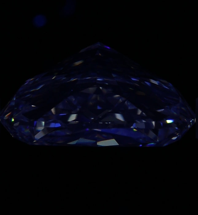 2.53ct CE I VS2 Natural Diamond fluorescence image