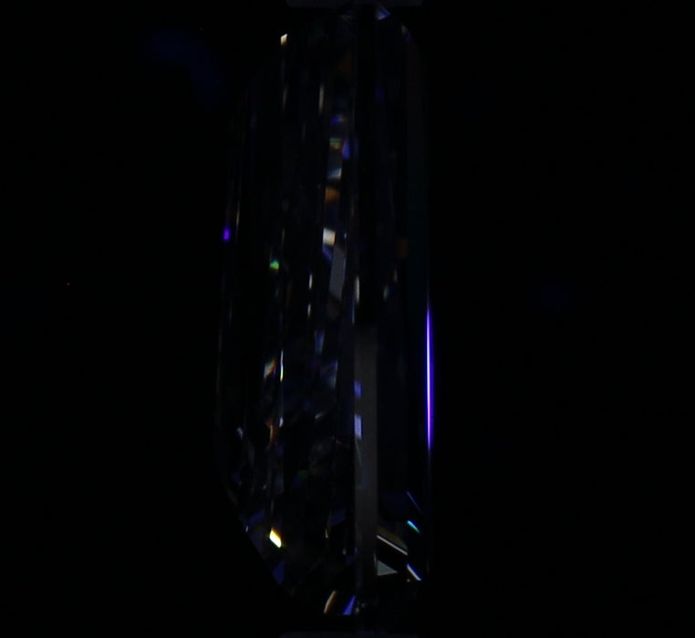 1.52ct TP D IF Natural Diamond fluorescence image