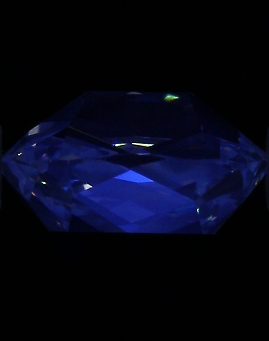 1.02ct OMB I SI1 Natural Diamond fluorescence image