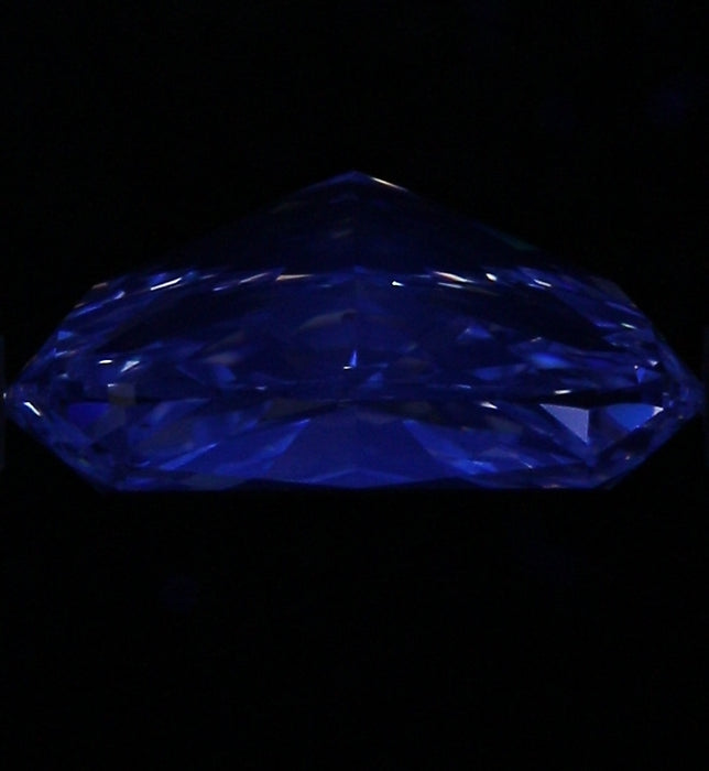 2.49ct CE F VS2 Natural Diamond fluorescence image