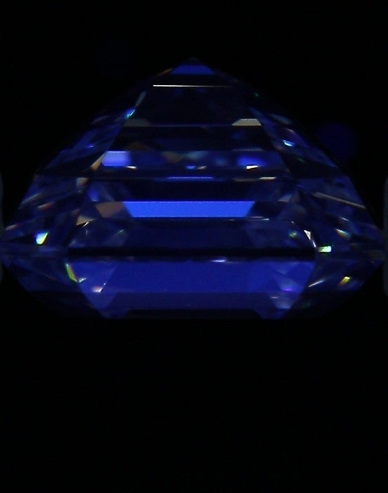 1.50ct Asscher G VS1 Natural Diamond fluorescence image