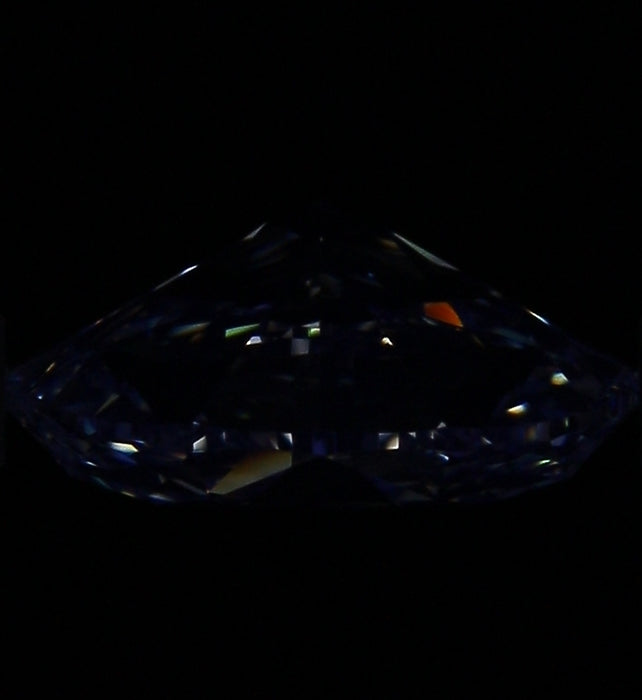 1.50ct Oval G VVS1 Natural Diamond fluorescence image