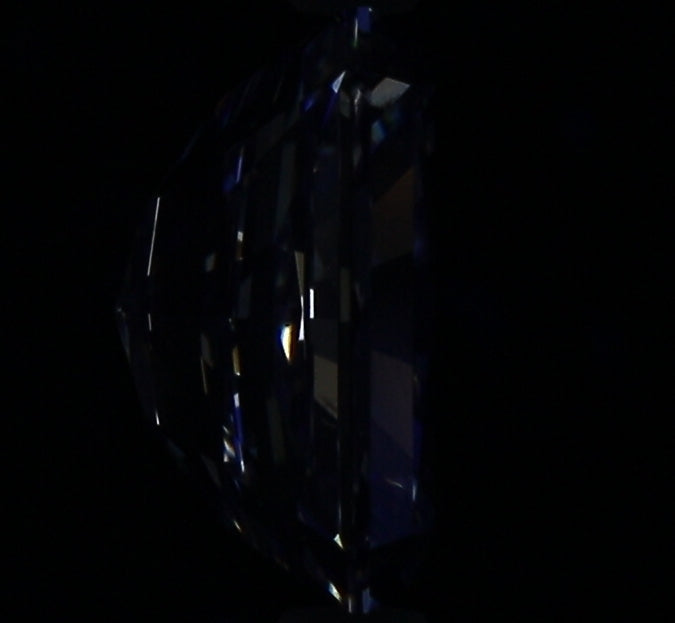 2.01ct Radiant J SI1 Natural Diamond fluorescence image