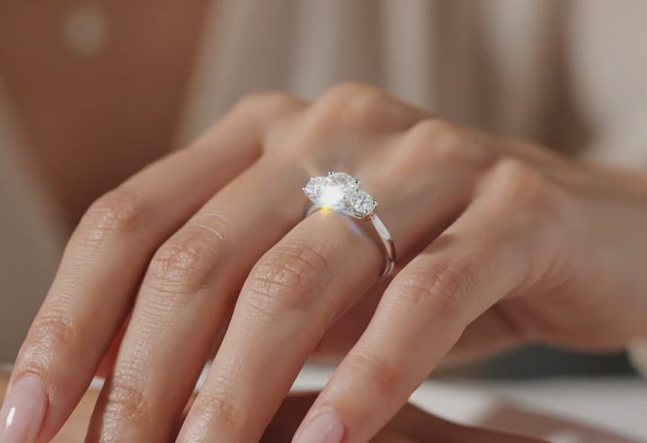 18K White Gold, 18K Rose Gold, 18K Yellow Gold, Platinum