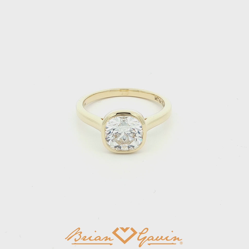 Platinum, 18K White Gold, 18K Rose Gold, 18K Yellow Gold
