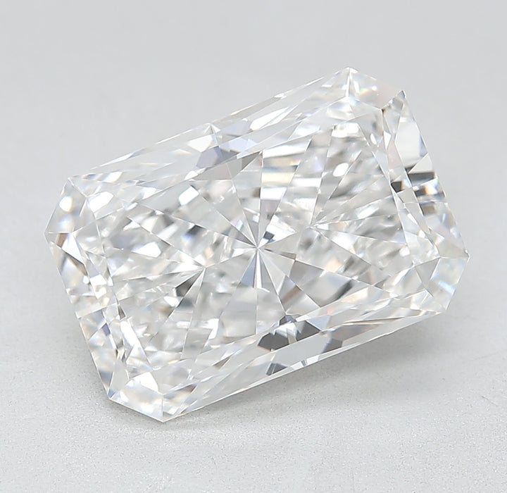 3.90000 D VVS2 BG Select Lab Grown Radiant Diamond