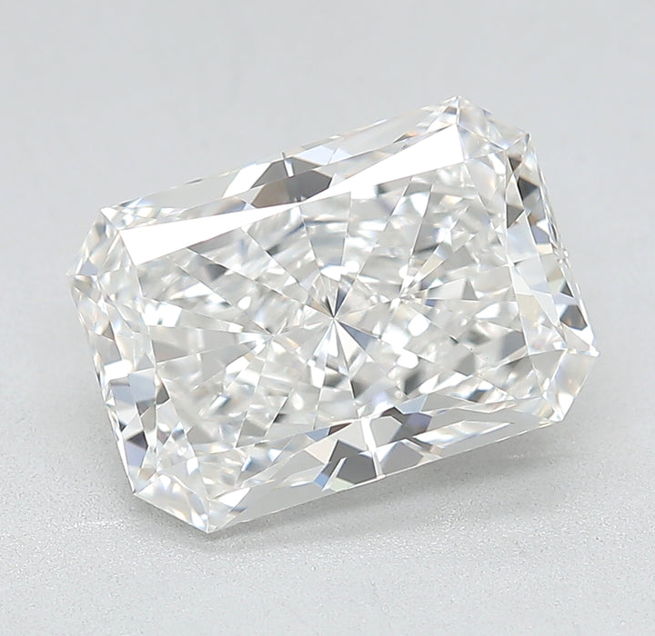 3.07000 E VVS2 BG Select Lab Grown Radiant Diamond