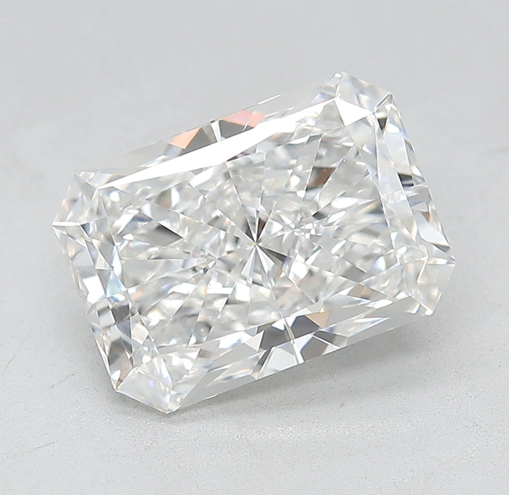 2.89000 D VVS2 BG Select Lab Grown Radiant Diamond