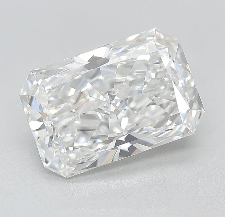 4.70000 E VS1 BG Select Lab Grown Radiant Diamond